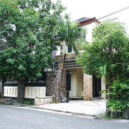 Green Surabaya Homey Exteriér fotografie