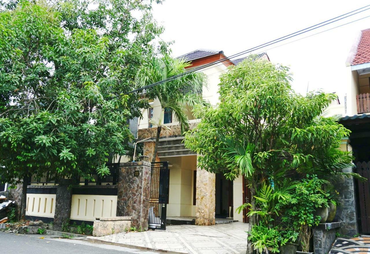 Green Surabaya Homey Exteriér fotografie